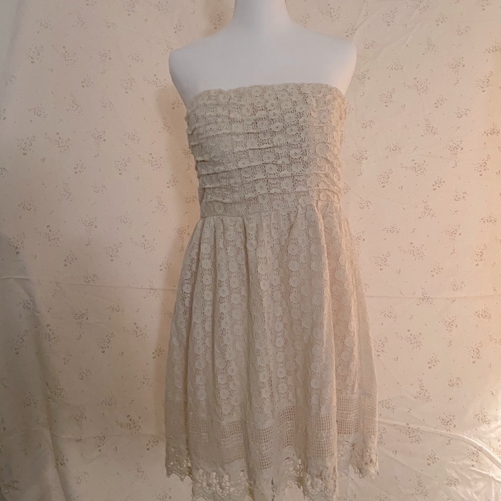 Sleeveless dress